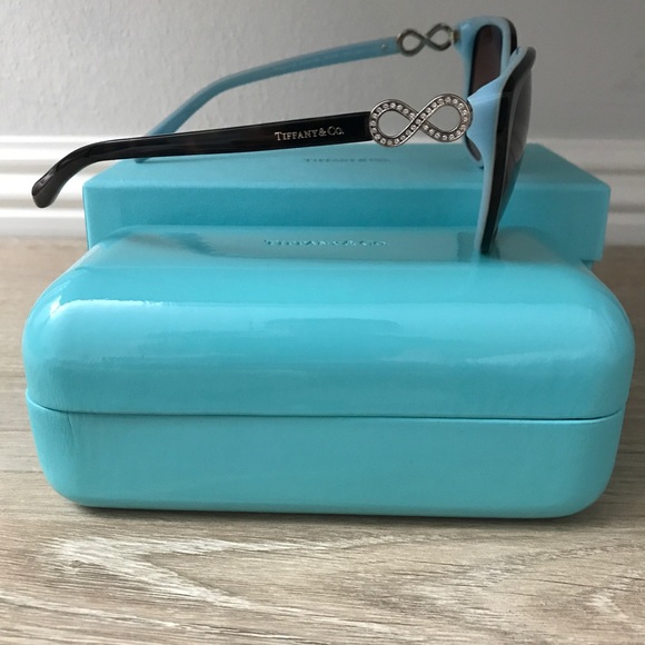 BNIB Tiffany & Co Square Infinity Sunglasses! ? main image 6